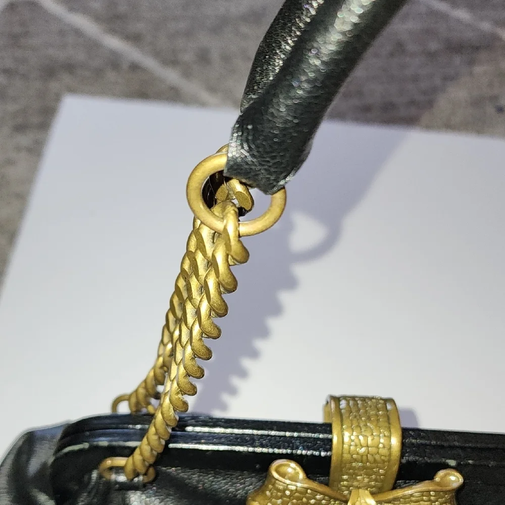 Betsey Johnson Vintage "Bow-nanza" Satchel. - Picture 14 of 15